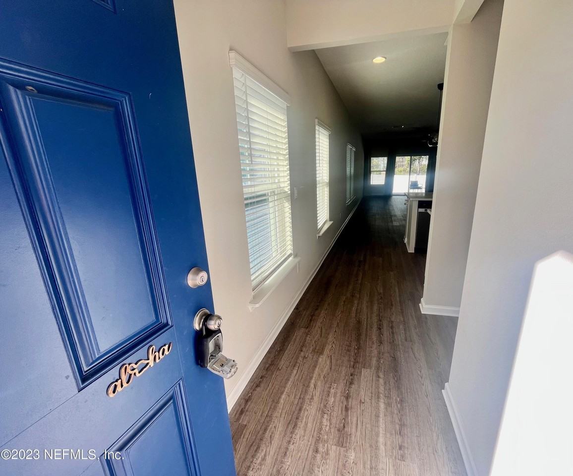2117 Hawkeye Pl - Photo 5 of 44