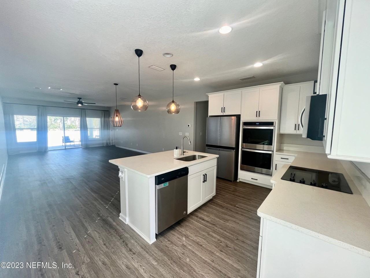 2117 Hawkeye Pl - Photo 7 of 44