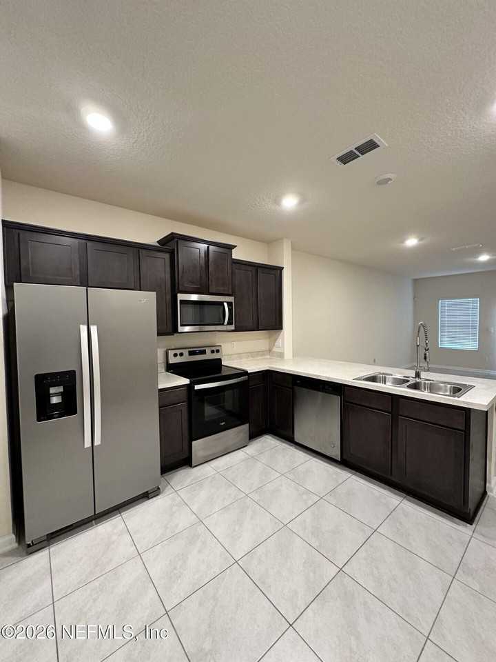 947 Observatory Pkwy - Photo 4 of 17