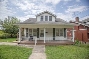 featured image of 1112 E Miller St #B