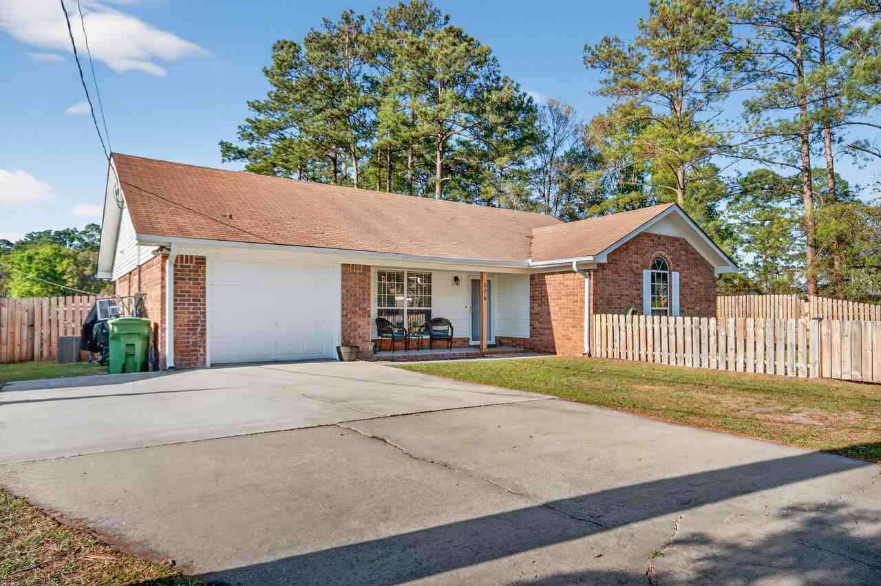 606 Windhaven Dr #1 - Photo 2 of 45