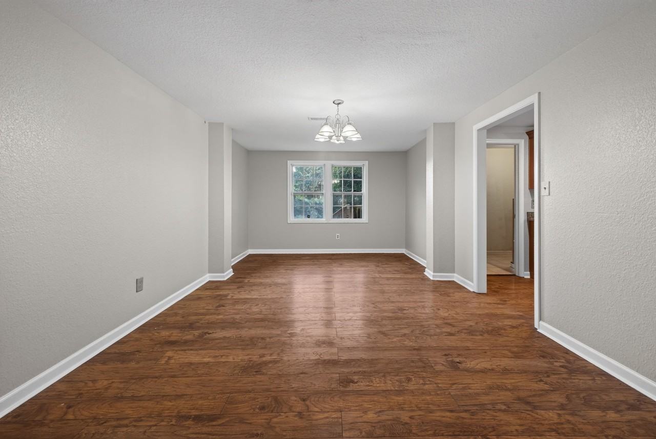 1065 Lindenwood Ave #1 - Photo 7 of 30