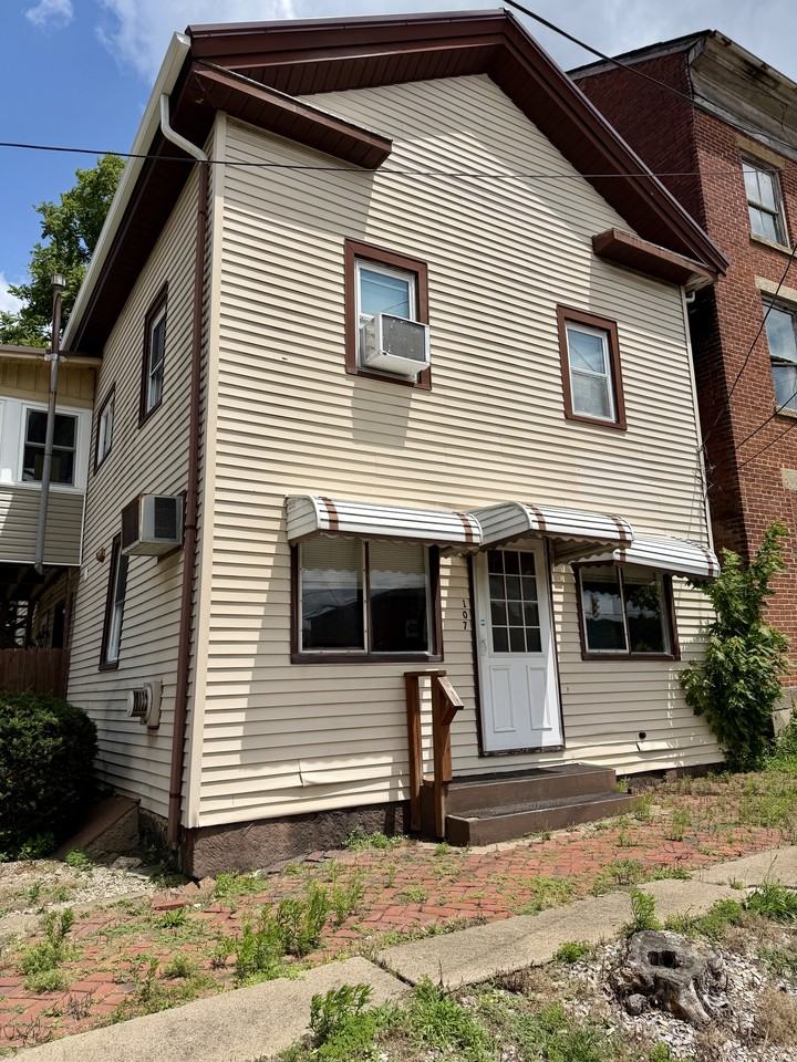 107 W Main St #A - Photo 2 of 14