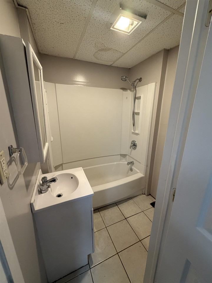 61 Main St #2 - Photo 4 of 9
