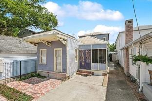 6333 Annunciation St - Photo 1 of 1
