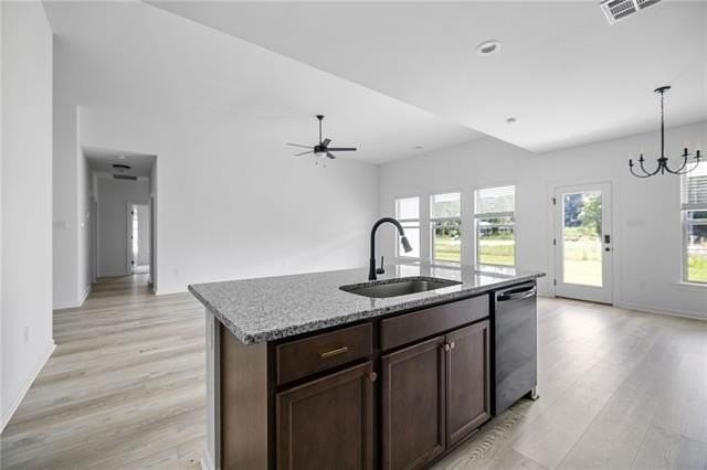 39427 N Bunker Hill Rd - Photo 4 of 10