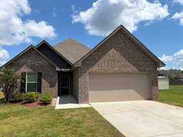 featured image of 20453 Ridgelake Rd