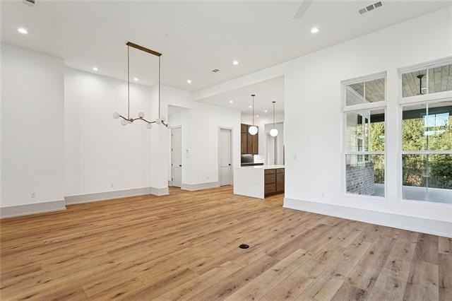 17314 Paddock Cir - Photo 3 of 22
