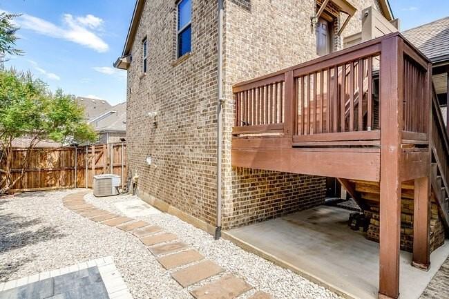 4203 Aspen Grove Ct - Photo 3 of 18