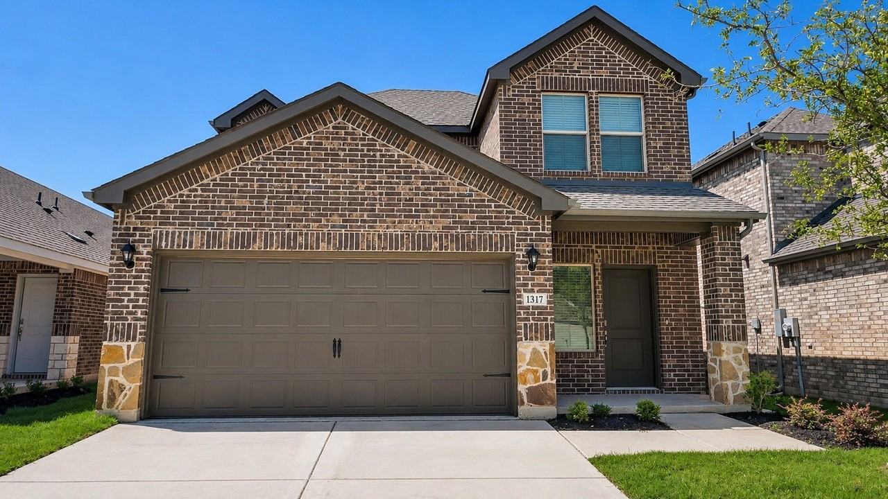 1317 Crookpost Dr - Photo 2 of 19
