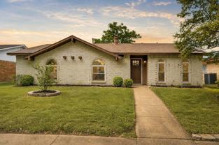 2733 Teakwood Dr - Photo 1 of 1
