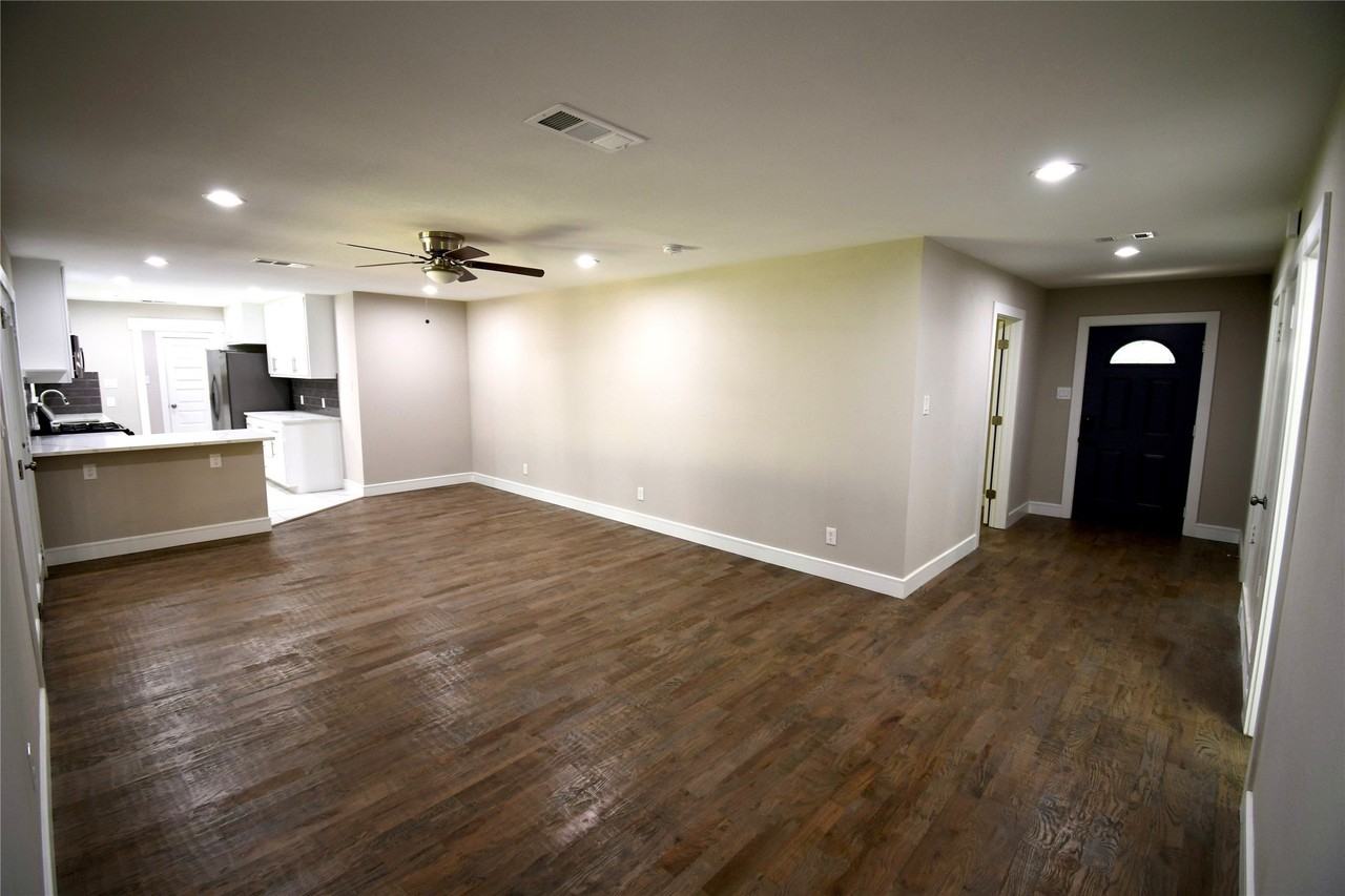 1015 Mitchell Rd - Photo 6 of 30