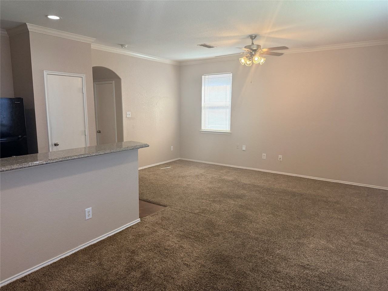 2318 Aldergate Dr - Photo 2 of 6