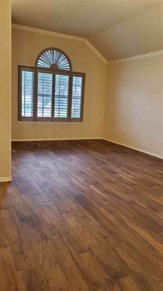 809 Linda Ct - Photo 3 of 23