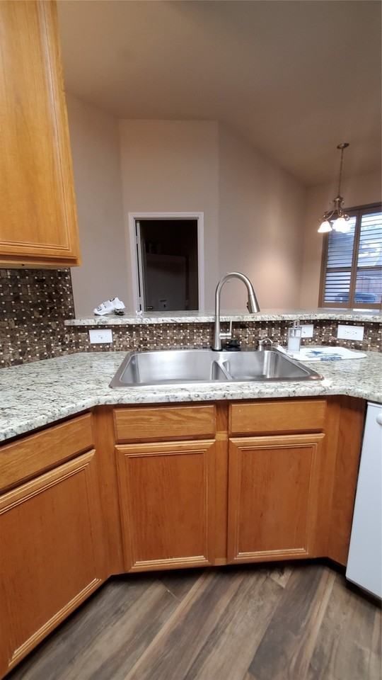 809 Linda Ct - Photo 7 of 23