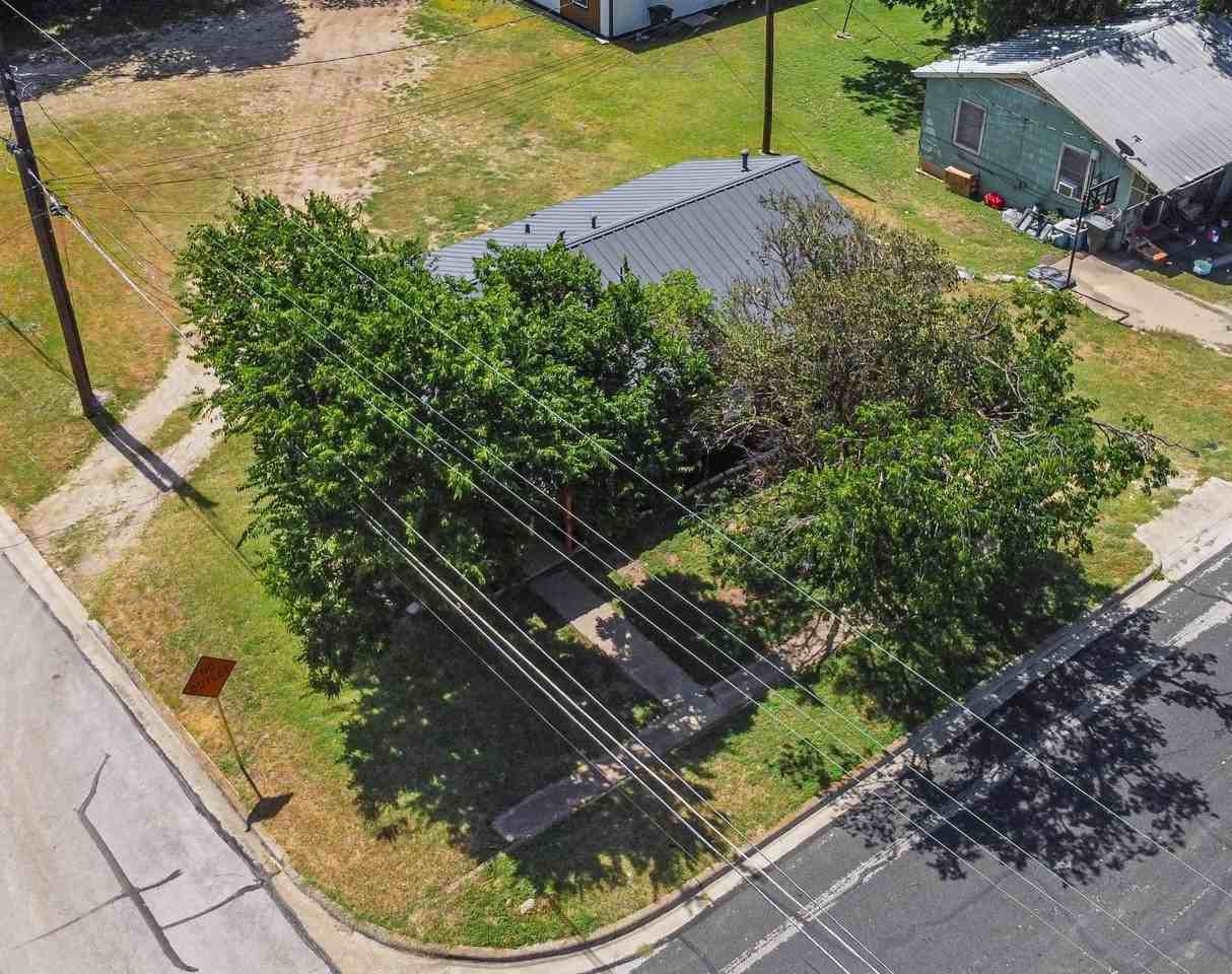 618 N 22nd St - Photo 3 of 13