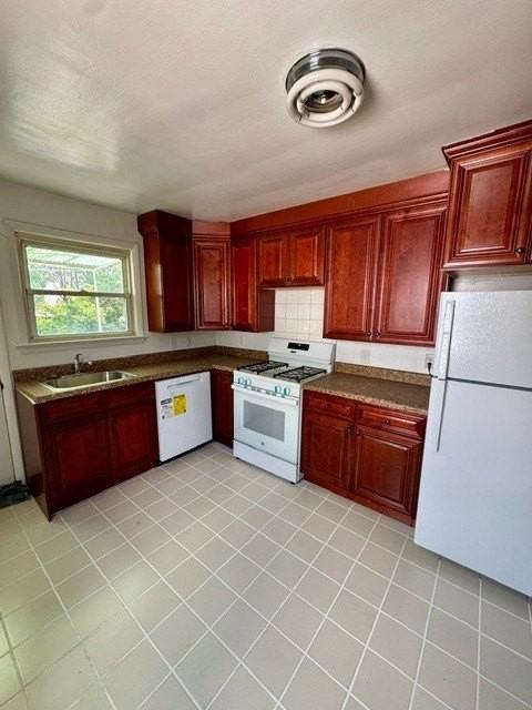 18 Tunis Ave #2 - Photo 2 of 11
