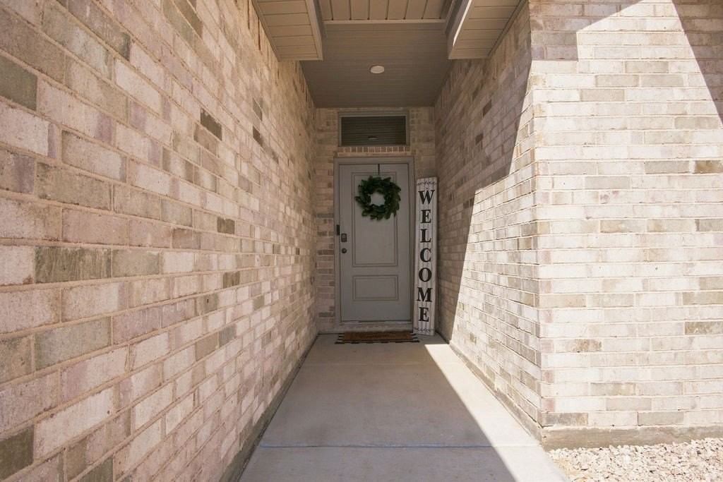 10401 Pronghorn Rd - Photo 3 of 25