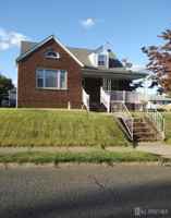 featured image of 503 Main St
