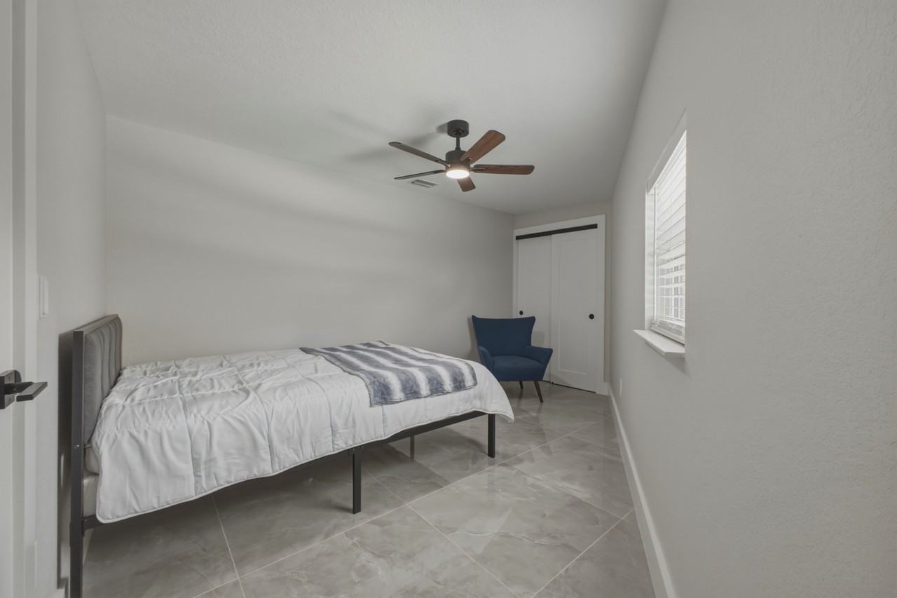 632 Las Palmas Park - Photo 3 of 48