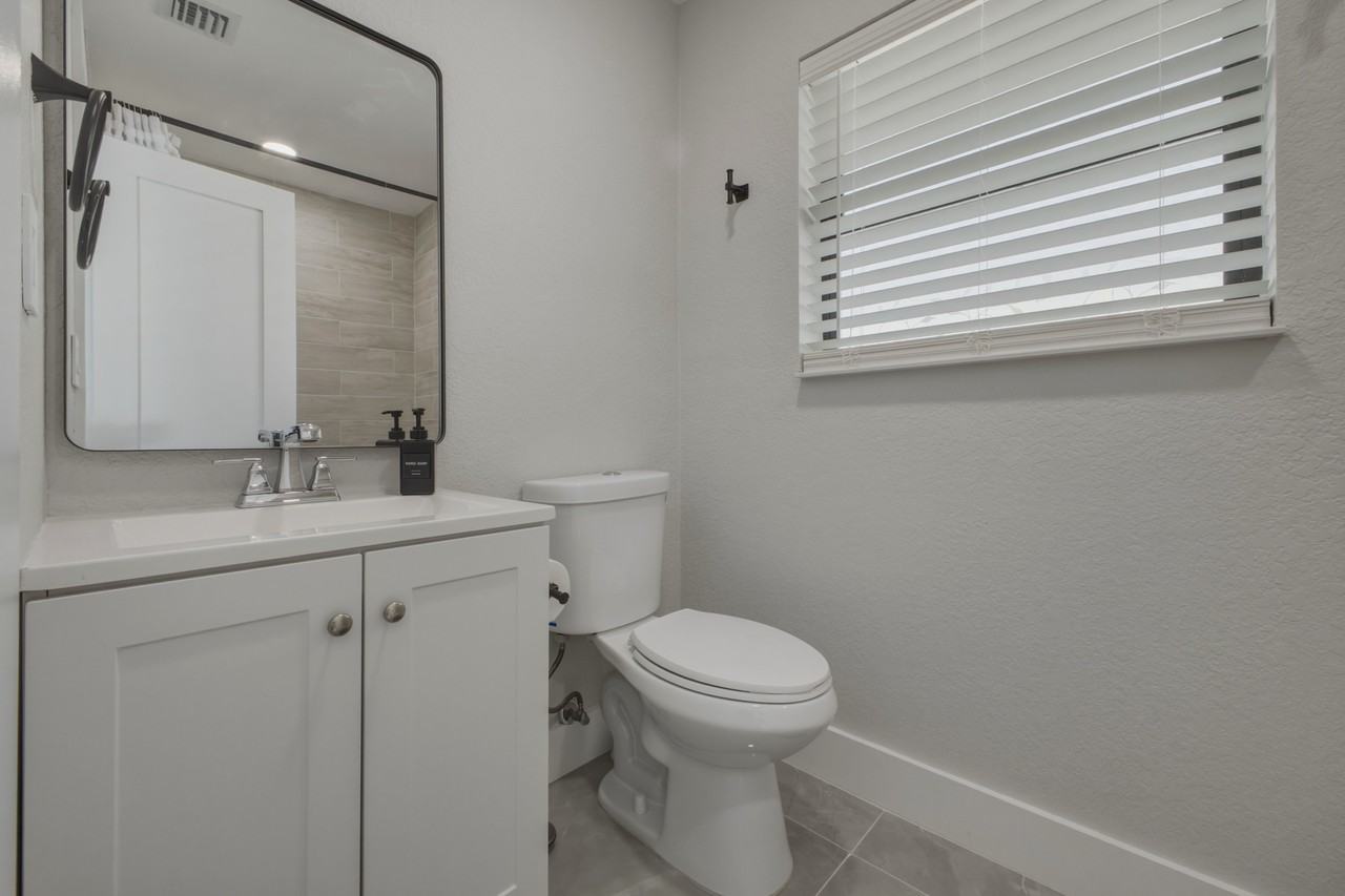 632 Las Palmas Park - Photo 4 of 48