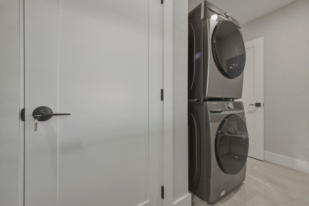632 Las Palmas Park - Photo 6 of 48