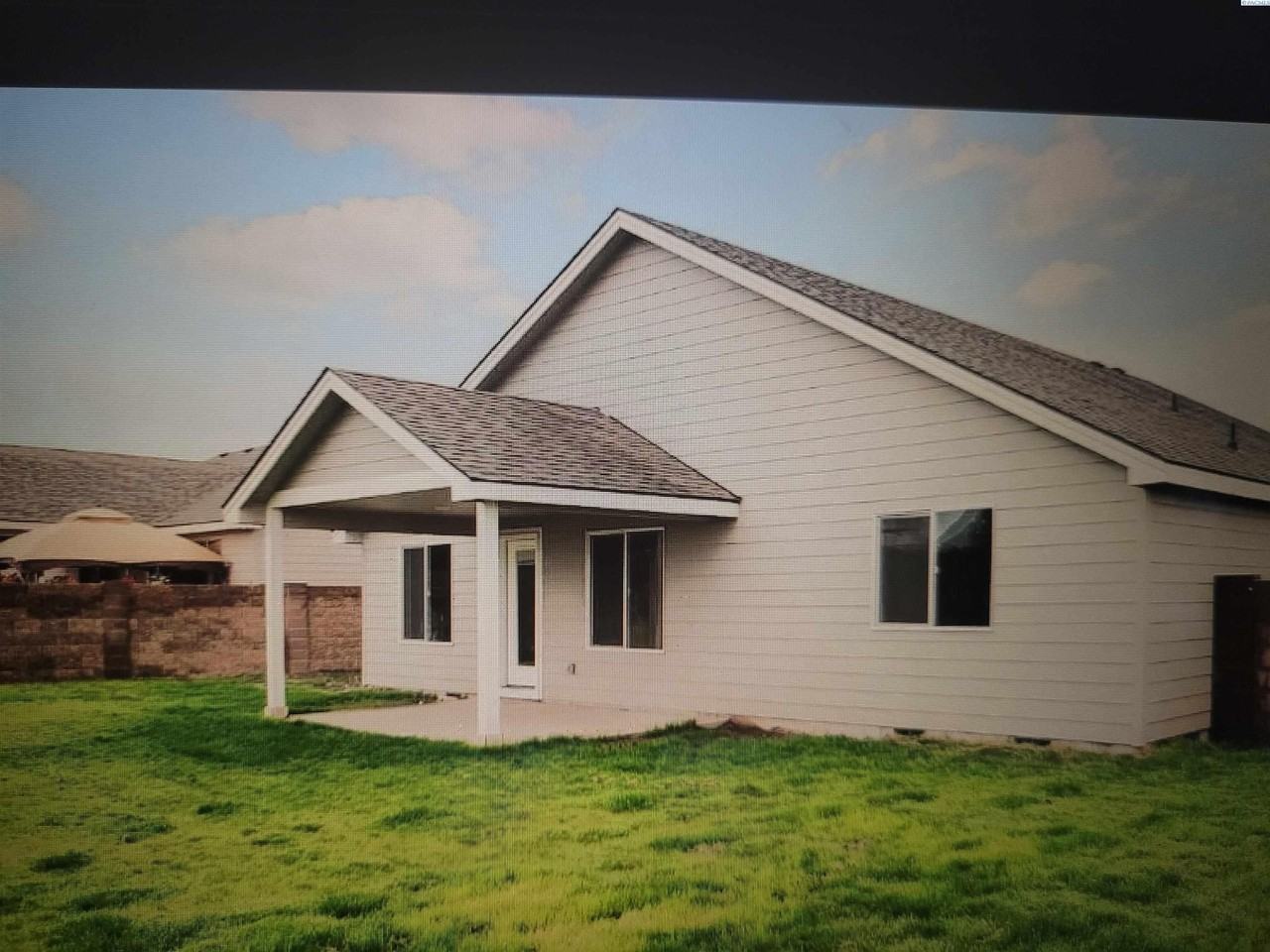8913 Aldridge Ct - Photo 2 of 7