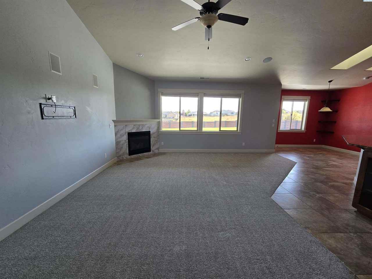 2914 Karlee Dr - Photo 4 of 42