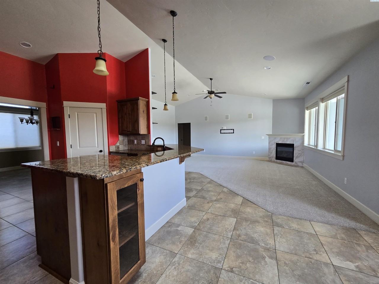 2914 Karlee Dr - Photo 6 of 42
