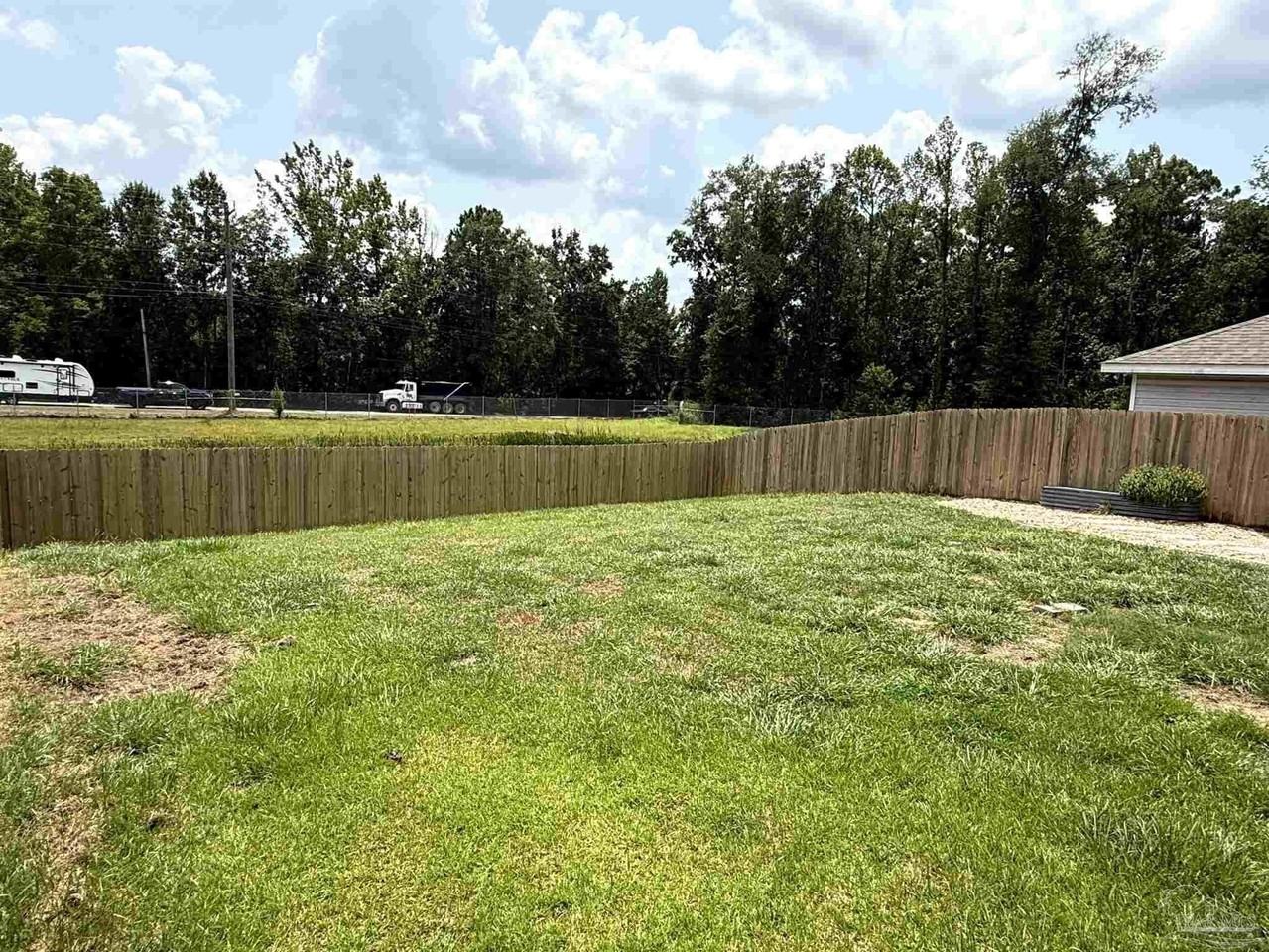 1719 Paisleigh Dr - Photo 6 of 32