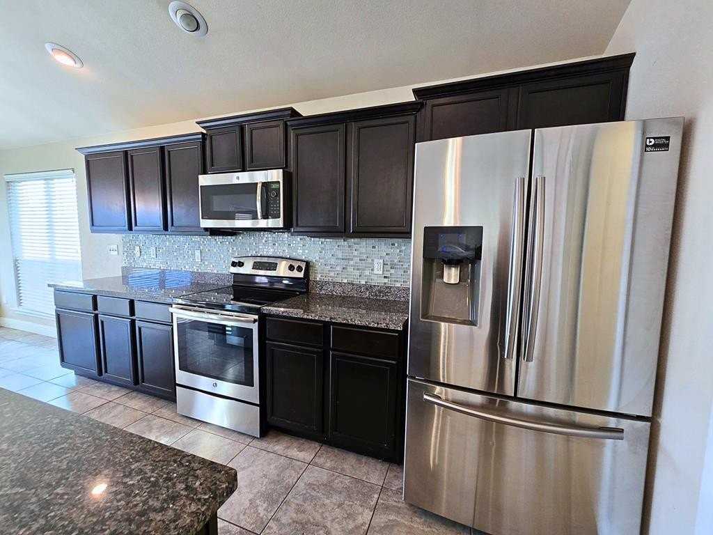 6006 Spahn St - Photo 6 of 25