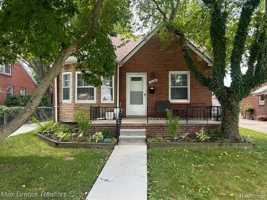 featured image of 22406 Colony St