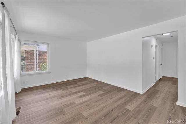 25636 Norfolk St - Photo 6 of 26