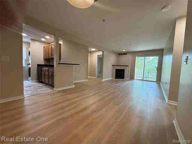 862 Brandon Ave - Photo 4 of 19