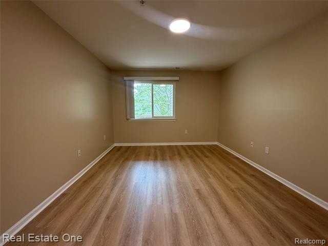 862 Brandon Ave - Photo 6 of 19