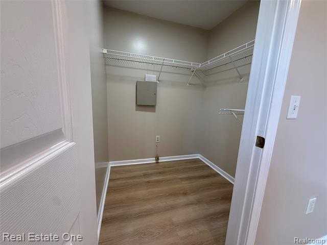 862 Brandon Ave - Photo 7 of 19