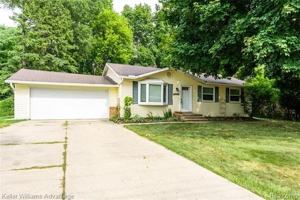 featured image of 16840 Savoie St