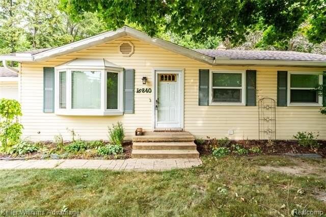 16840 Savoie St - Photo 3 of 34