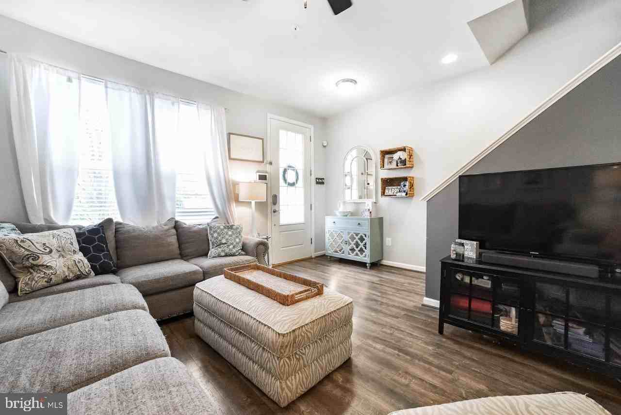 23208 Starry Way - Photo 4 of 44
