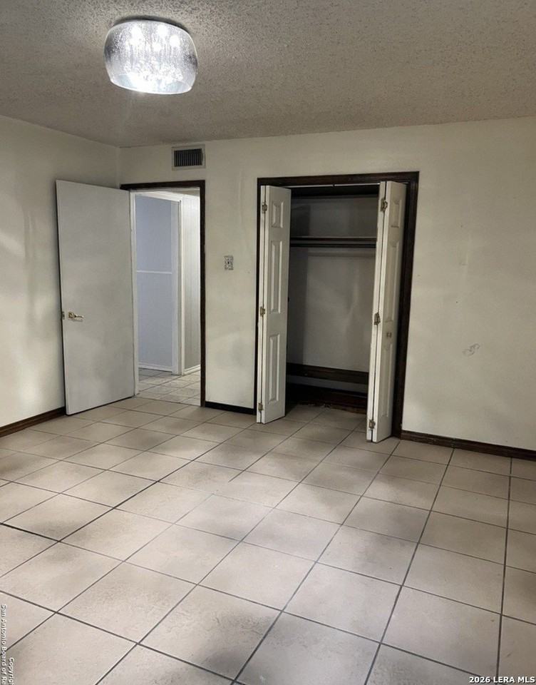707 W Malone Ave - Photo 4 of 12