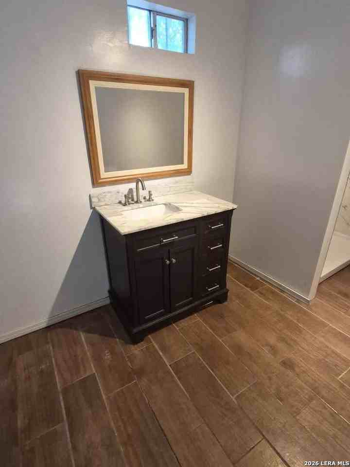707 W Malone Ave - Photo 7 of 12