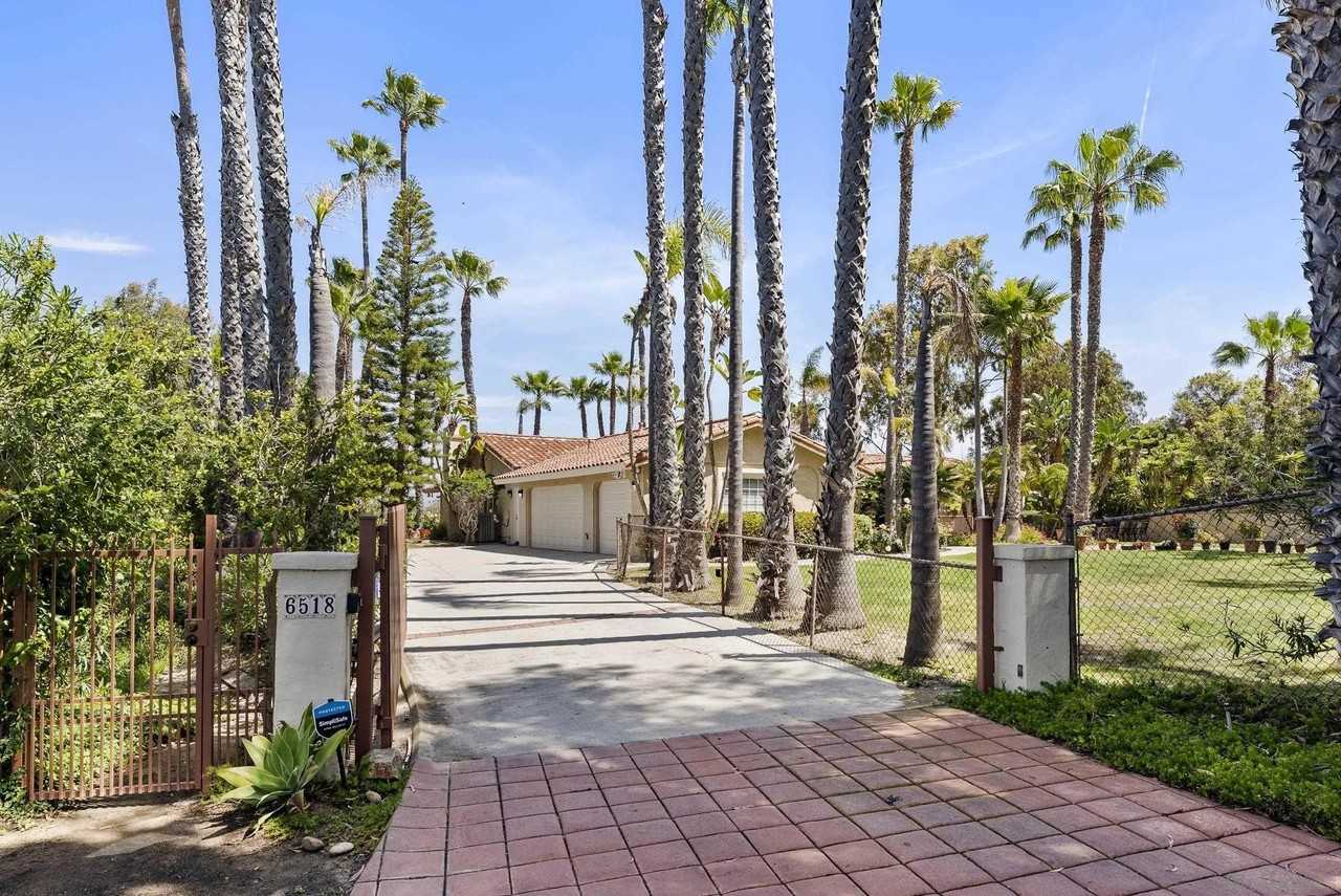 6518 Monte Fuego - Photo 7 of 50