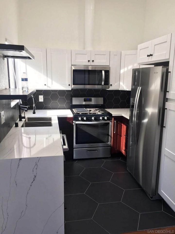 4050 Haines St - Photo 2 of 17