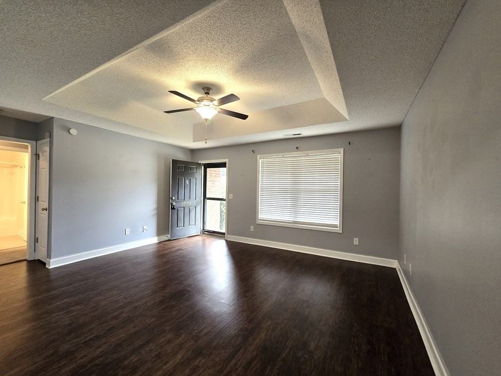 3563 Beacon Dr - Photo 2 of 31