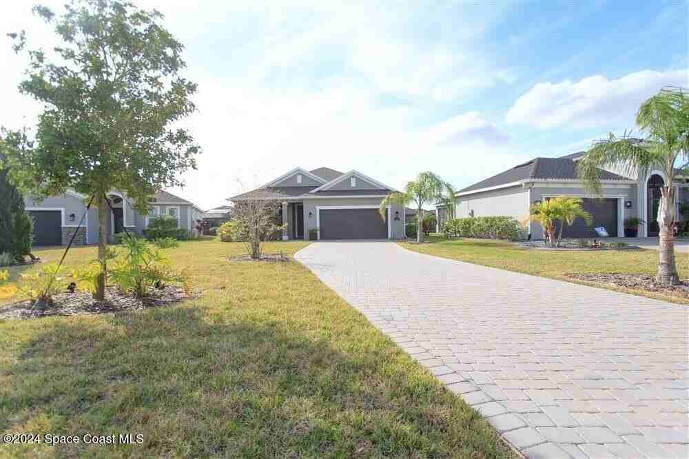 3267 Addison Dr - Photo 2 of 37