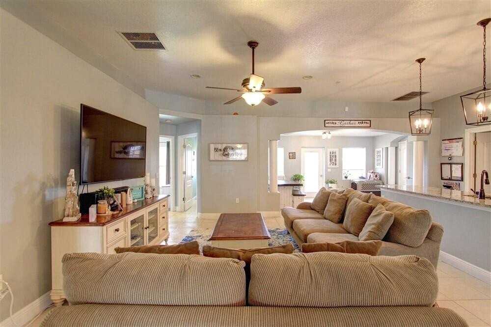 125 Palm Cir - Photo 6 of 41