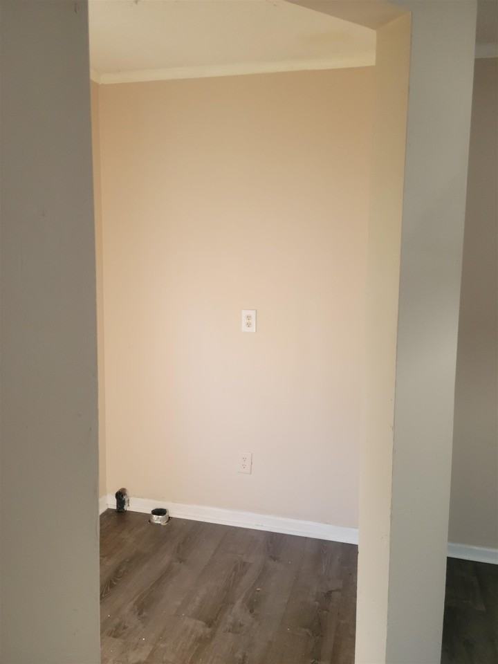 37 Evergreen Ave #B - Photo 7 of 16
