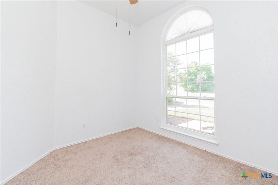 2406 Cactus Dr - Photo 6 of 18