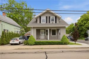 featured image of 82 Van Zandt Ave
