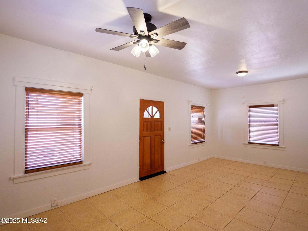 1315 N 2nd Ave - Photo 2 of 20
